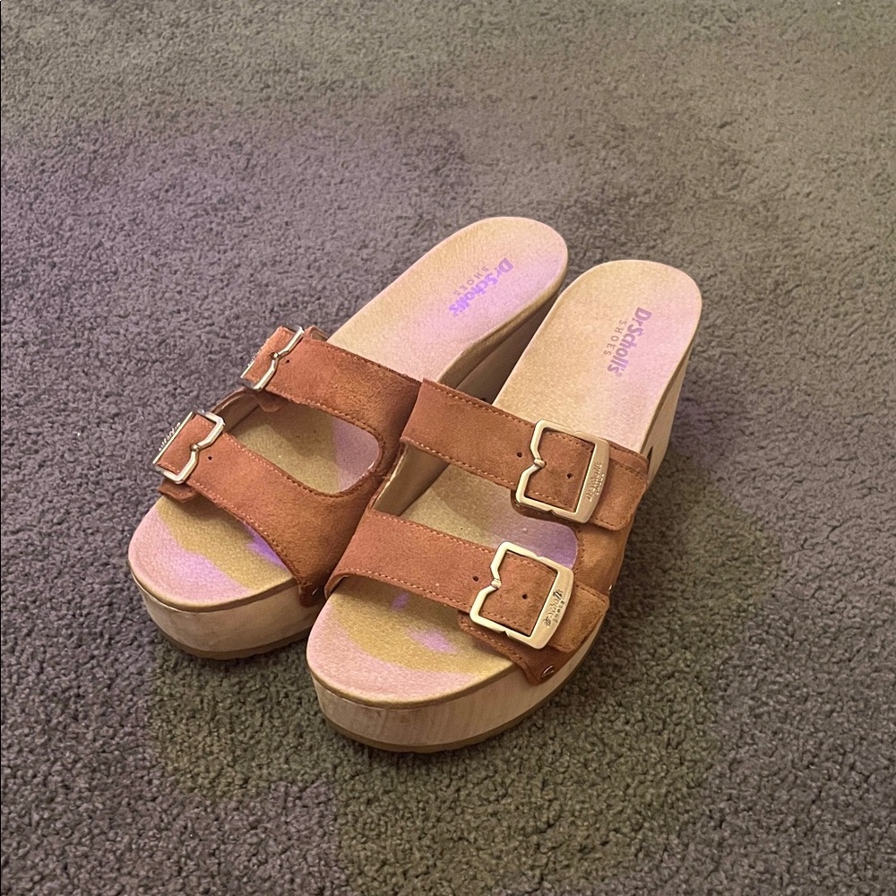 Dr. Scholl's Tan Buckle Sandals